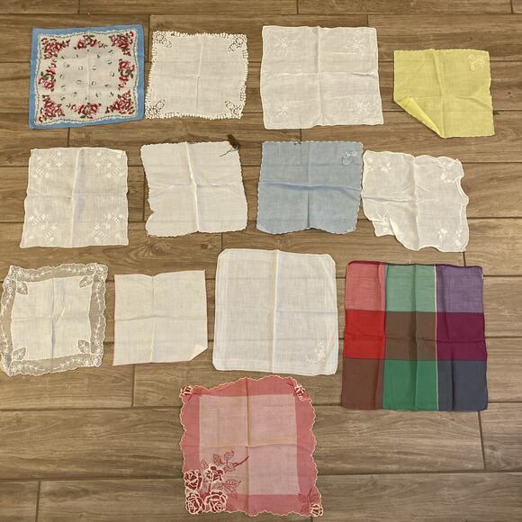 Vintage Hankie Lot Of Ladies Handkerchiefs - Picture 1 of 14